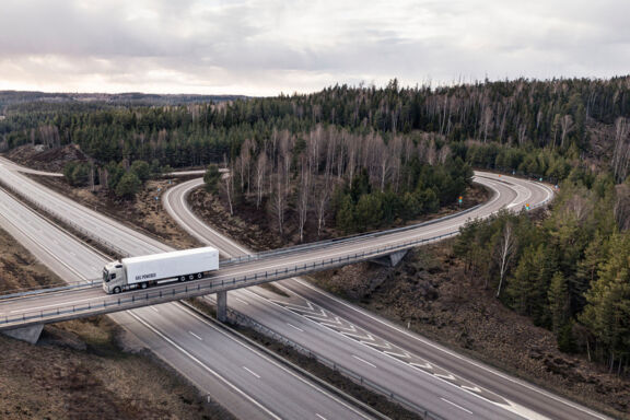LVS-Trucks-Volvo-FH-LNG-005