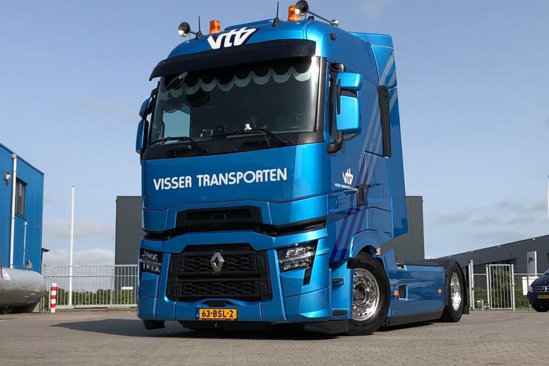 LVS-Aflevering-Renault-Trucks-Visser-Transporten